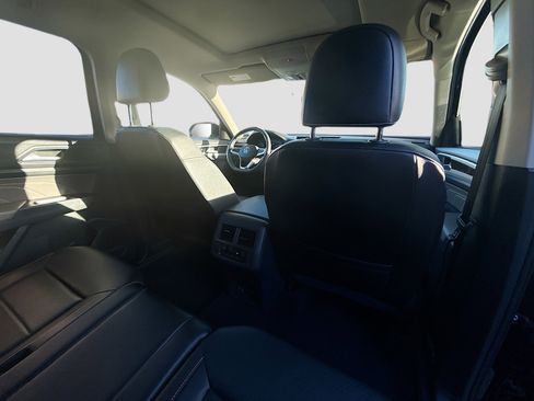 Used 2021 Volkswagen Atlas SE w/ Panoramic Sunroof Package image 39