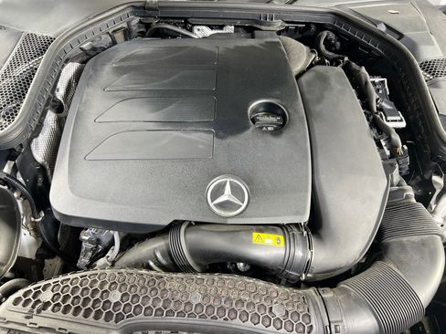 Used 2019 Mercedes-Benz C 300 4MATIC Sedan image 29