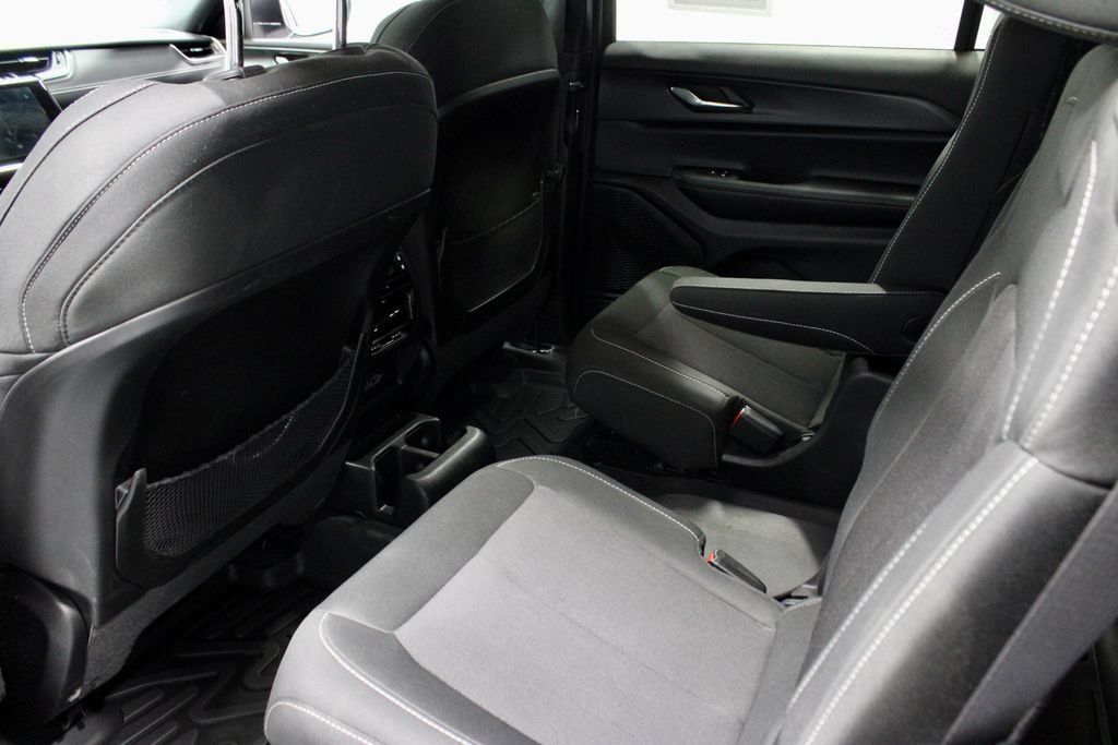 Used 2024 Jeep Grand Cherokee L Laredo AWD/4WD image 20