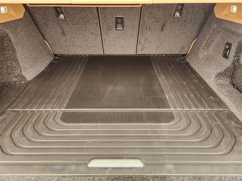 New 2026 Land Rover Range Rover SE image 22