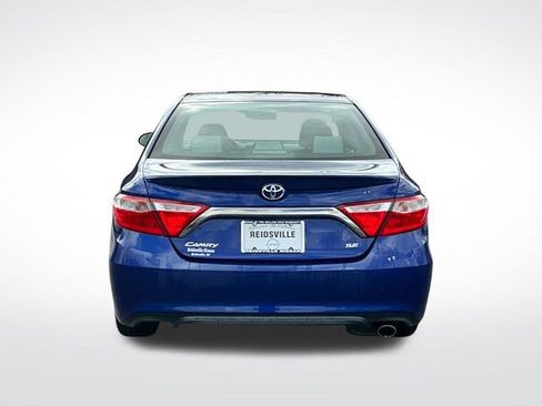Used 2015 Toyota Camry SE image 5
