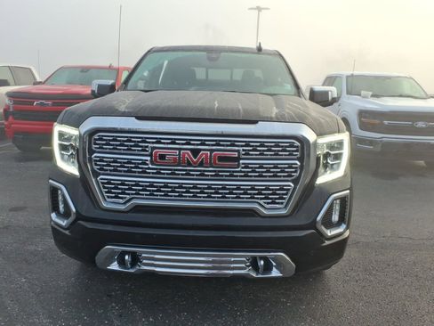 Used 2022 GMC Sierra 1500 Denali w/ Driver Alert Package II image 2