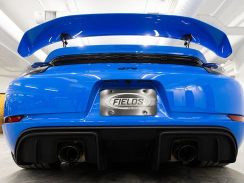 Used 2023 Porsche 718 Cayman GT4 w/ Chrono Package image 9