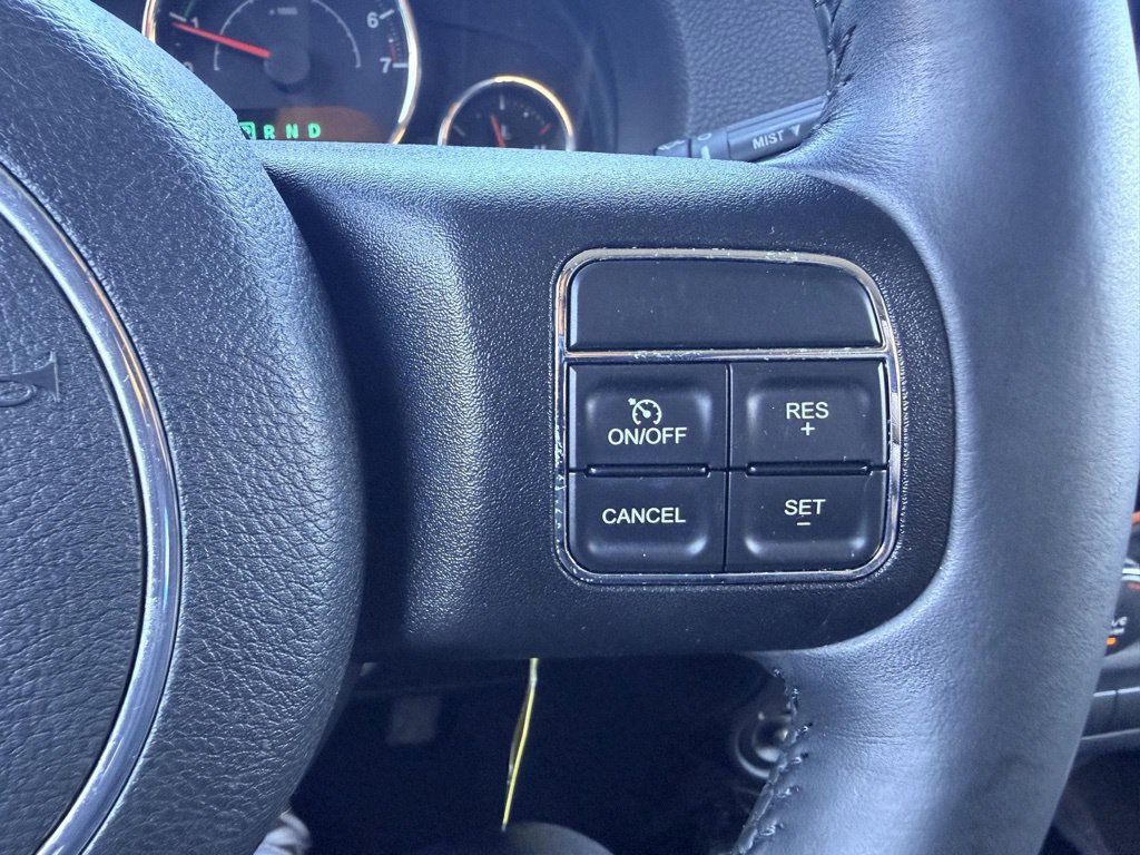 Used 2015 Jeep Wrangler Sport w/ Quick Order Package 24S AWD/4WD image 23