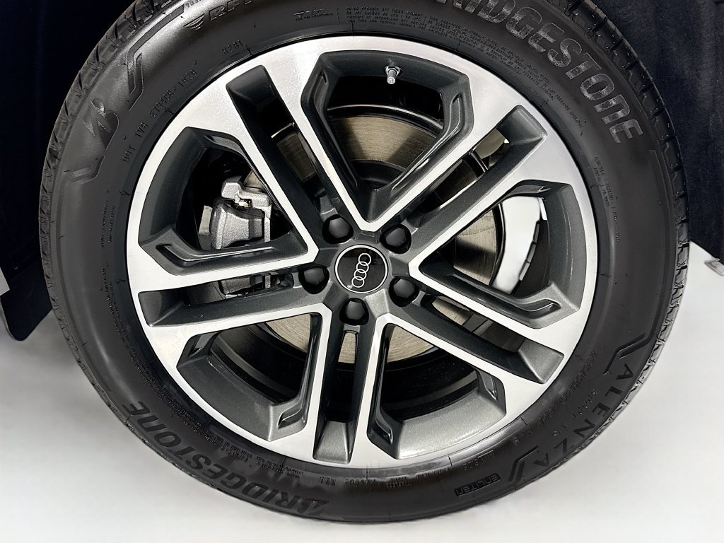 Used 2026 Audi Q5 Premium AWD/4WD image 31