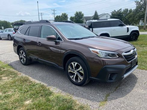 Used 2022 Subaru Outback Limited AWD/4WD image 7