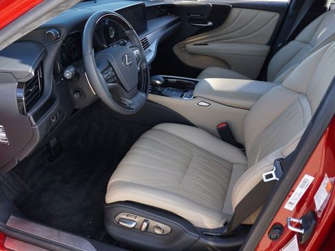 Used 2021 Lexus LS 500 image 13