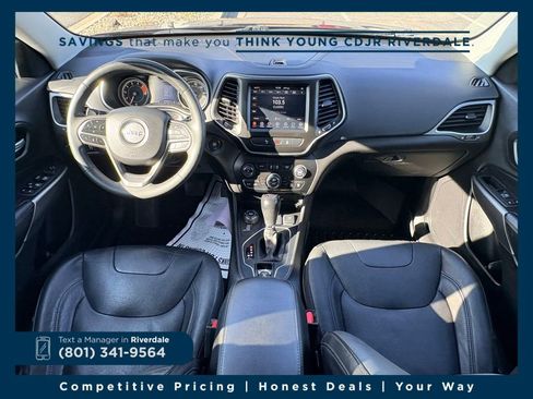 Used 2021 Jeep Cherokee Latitude Lux w/ Comfort/Convenience Group image 11