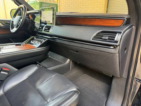 Used 2020 Lincoln Navigator L Reserve w/ Equipment Group 201A Reserve AWD/4WD image 40