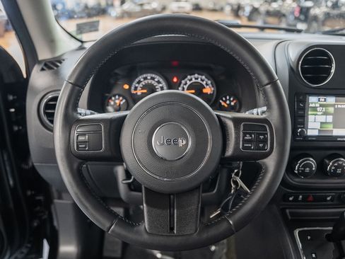 Used 2017 Jeep Patriot Latitude image 31