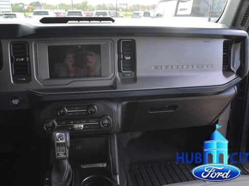 Used 2023 Ford Bronco Outer Banks AWD/4WD image 20