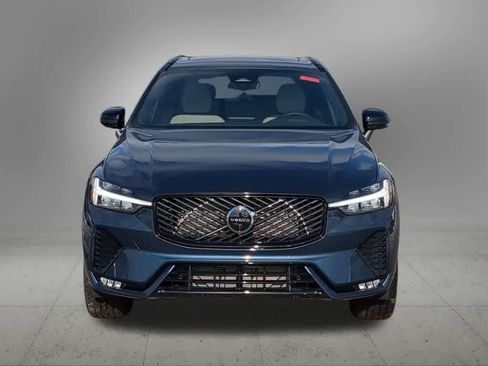 Certified 2026 Volvo XC60 B5 Plus w/ Protection Package Premier AWD/4WD image 9