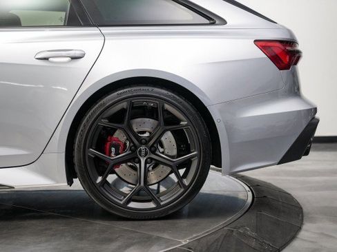 Used 2024 Audi RS 6 performance image 15