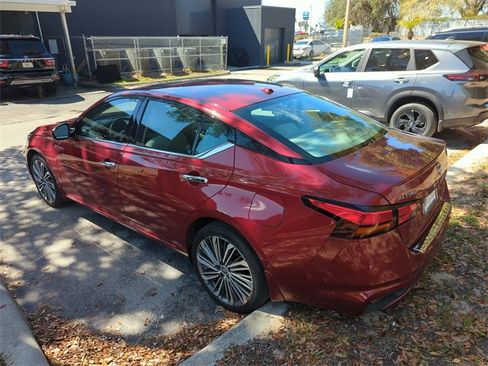 Certified 2023 Nissan Altima 2.5 SL image 3