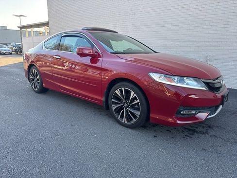 Used 2017 Honda Accord EX-L image 1
