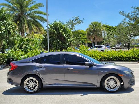 Used 2016 Honda Civic EX-T image 5