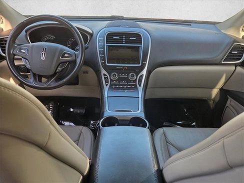 Used 2018 Lincoln MKX Select w/ Select Plus Package image 18