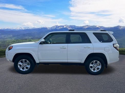 Certified 2023 Toyota 4Runner SR5 Premium AWD/4WD image 2