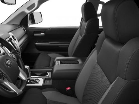 Used 2016 Toyota Tundra SR5 image 12