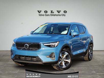 Certified 2025 Volvo XC40 B5 Plus w/ Protection Package Premier