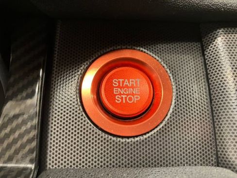 Used 2018 Land Rover Range Rover Evoque SE image 17