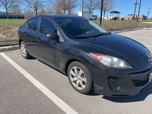 Used 2013 MAZDA MAZDA3 i SV image 1