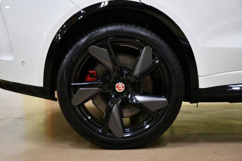 Used 2023 Jaguar F-PACE SVR AWD/4WD image 62