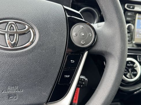 Used 2019 Toyota Prius C image 28