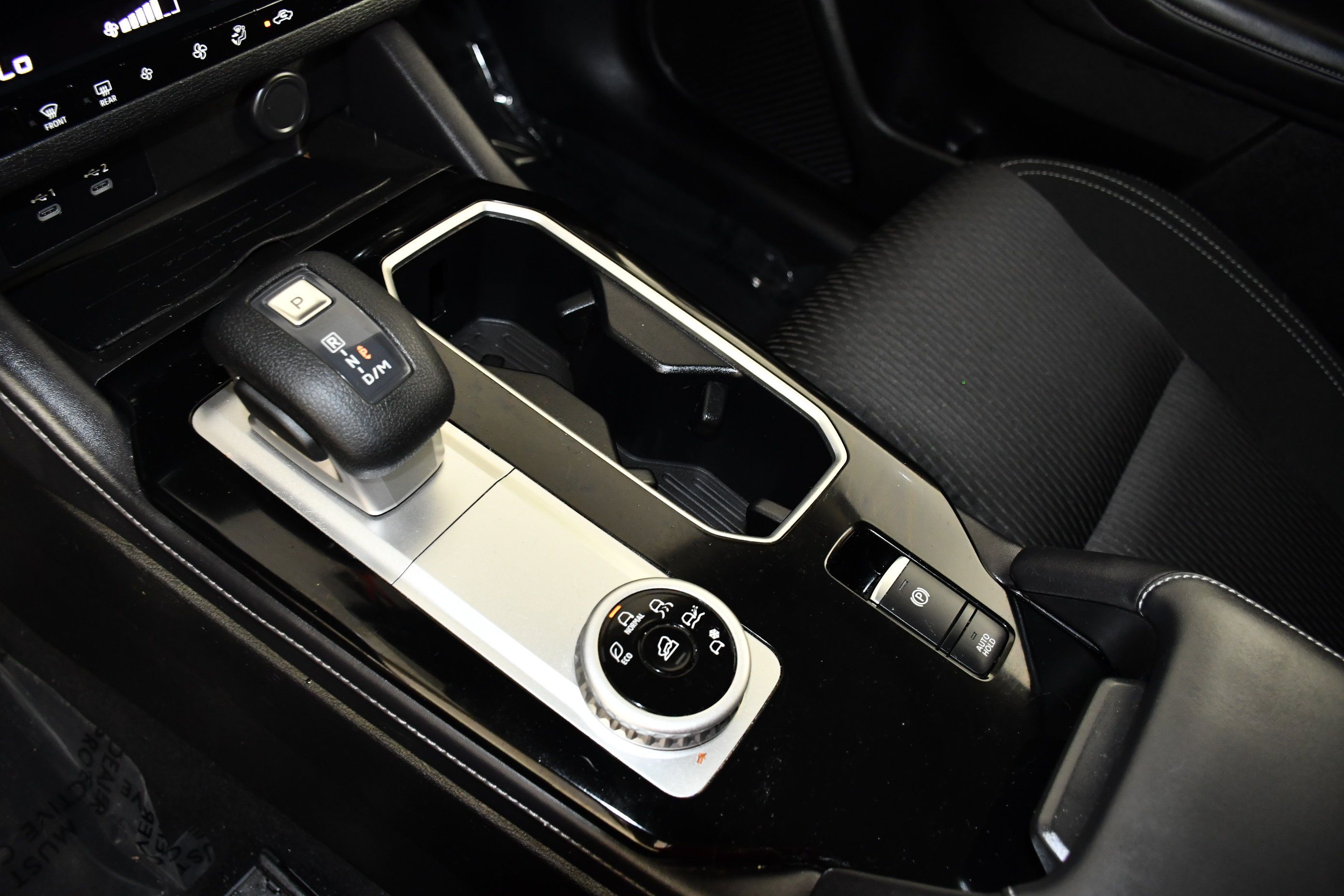Used 2025 Mitsubishi Outlander ES FWD image 20