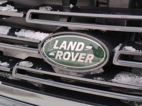 New 2026 Land Rover Range Rover SE image 11