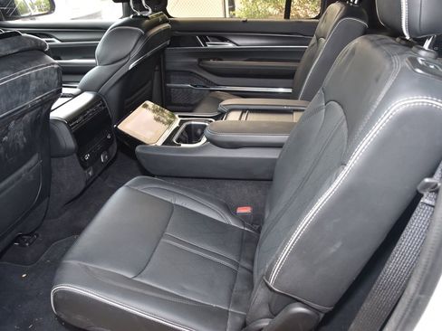 Used 2024 Jeep Grand Wagoneer Series II w/ Quick Order Packagew 28T image 12