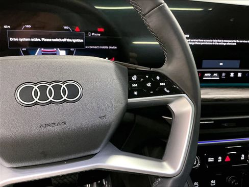 Certified 2025 Audi Q5 Prestige image 21