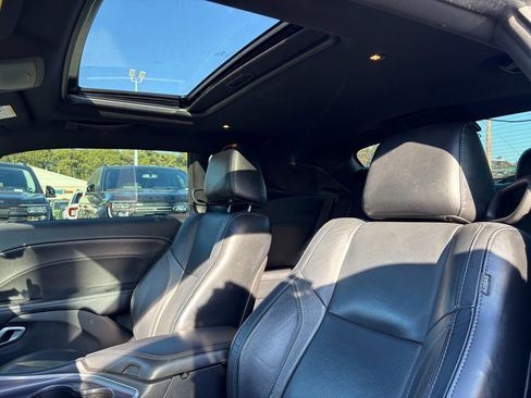 Used 2016 Dodge Challenger SXT Plus image 14