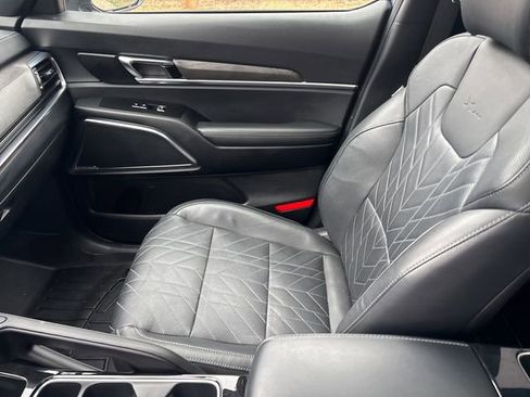 Used 2024 Kia Telluride SX X-Pro image 17