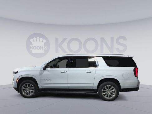 New 2026 Chevrolet Suburban Premier image 7