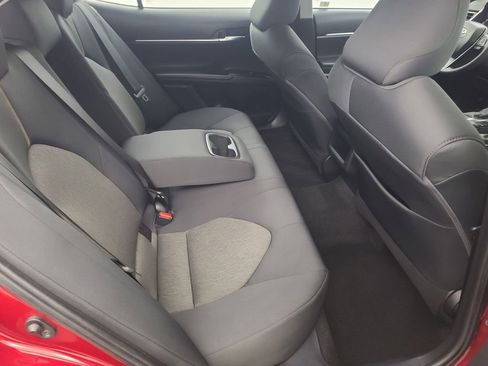 Used 2020 Toyota Camry LE image 17
