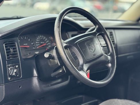 Used 2004 Dodge Dakota SLT w/ PWR Convenience Group image 2