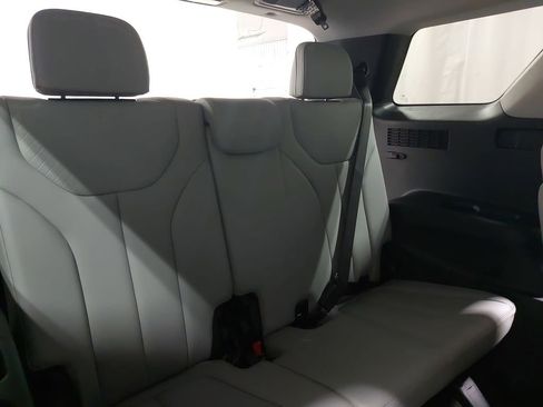 Used 2025 Hyundai Palisade SEL image 12