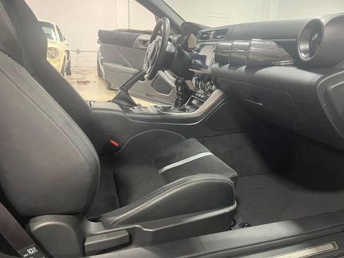 Used 2023 Toyota GR86 Premium image 35