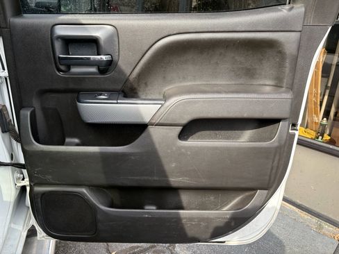 Used 2017 Chevrolet Silverado 2500 LTZ image 18