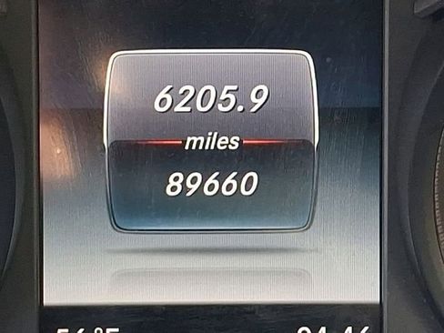 Used 2019 Mercedes-Benz GLC 300 image 25