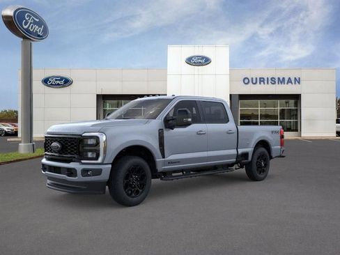 New 2026 Ford F250 Lariat w/ Black Appearance Package image 8