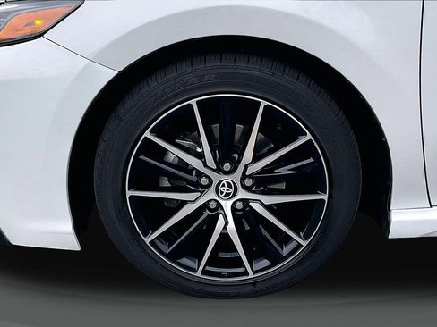 Used 2023 Toyota Camry SE image 31