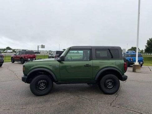 Used 2022 Ford Bronco Black Diamond AWD/4WD image 9