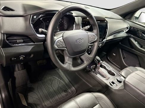 Used 2023 Chevrolet Traverse RS w/ LPO, Floor Liner Package image 9