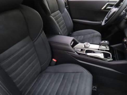 New 2025 Mitsubishi Outlander SE image 25