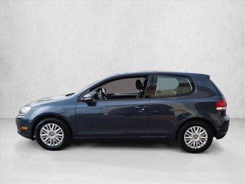 Used 2012 Volkswagen Golf 2-Door FWD image 9