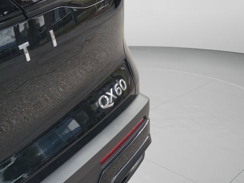 Certified 2025 INFINITI QX60 Pure image 7