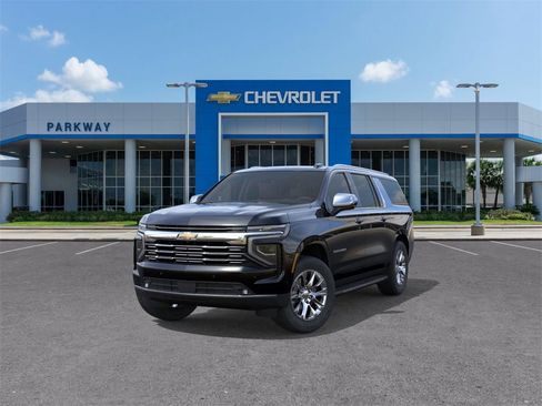 New 2025 Chevrolet Suburban Premier w/ Sun And Tow Package image 8