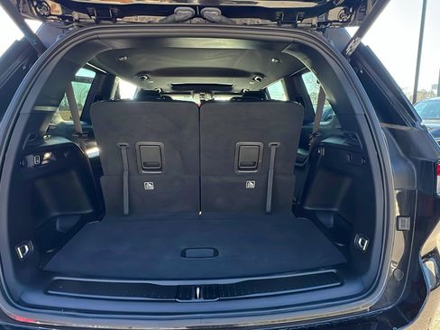 Used 2025 Jeep Grand Cherokee L Altitude image 13